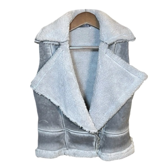 Grey Faux Shearling Sherpa Fleece Vest Asymmetrical Zipper Size Small by Nicole - Picture 5 of 16
